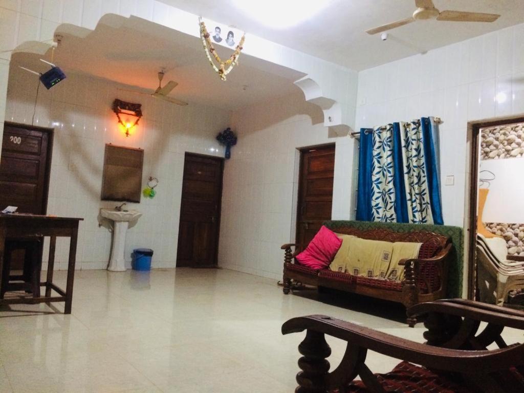 Prakash Holiday Inn Arambol Ngoại thất bức ảnh